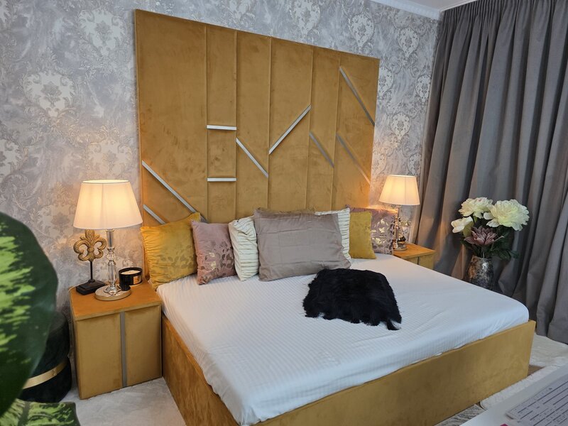 Modele videochat Rond Alba Iulia, Decebal.